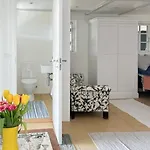 Soulful Vibe In Architect Near